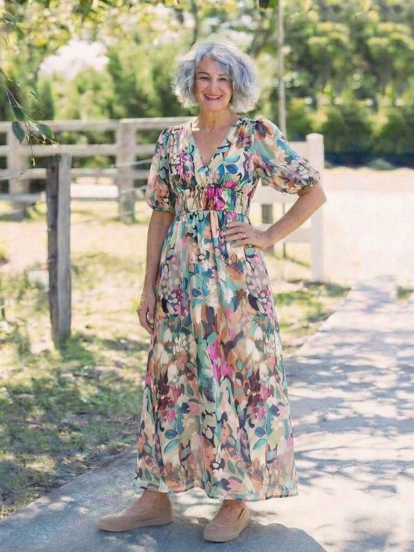 Eulalie | Abito midi con collo a V e maniche corte arricciate in vita